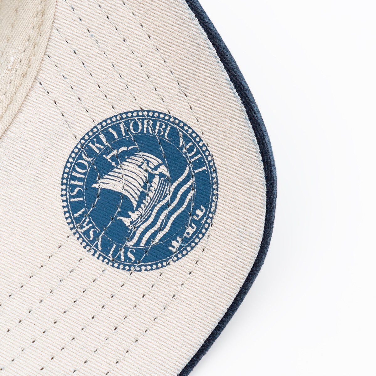 Vintage Trucker Cap Tre Kronor Navy & Off-White