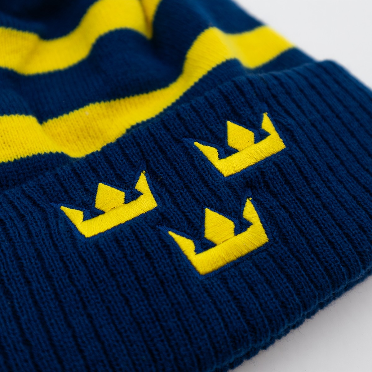 Knitted Pom-Pom Beanie Navy