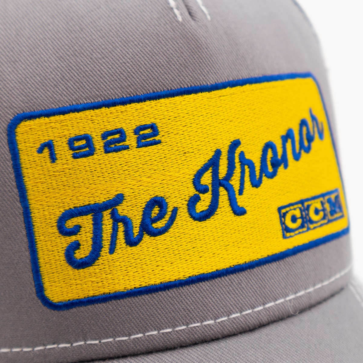 CCM Throwback Trucker Cap Tre Kronor Navy